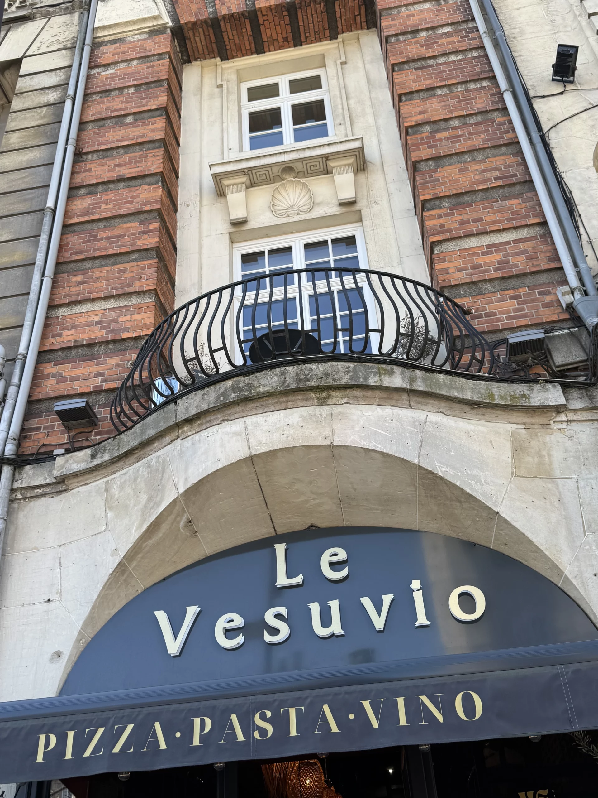 Menuiseries bois et aluminium à Béthune