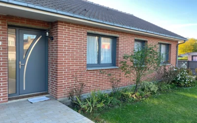 Installation de menuiseries PVC gris anthracite